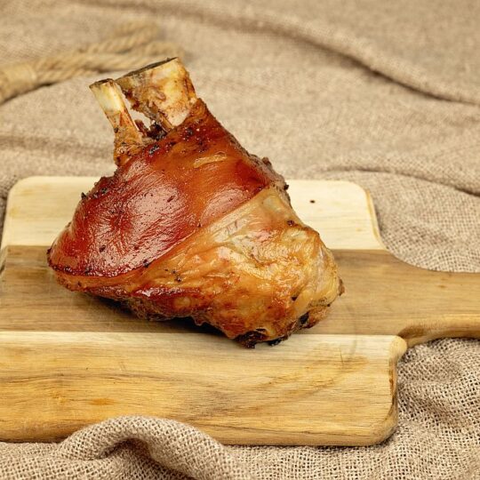 Ciolan de porc la smoker